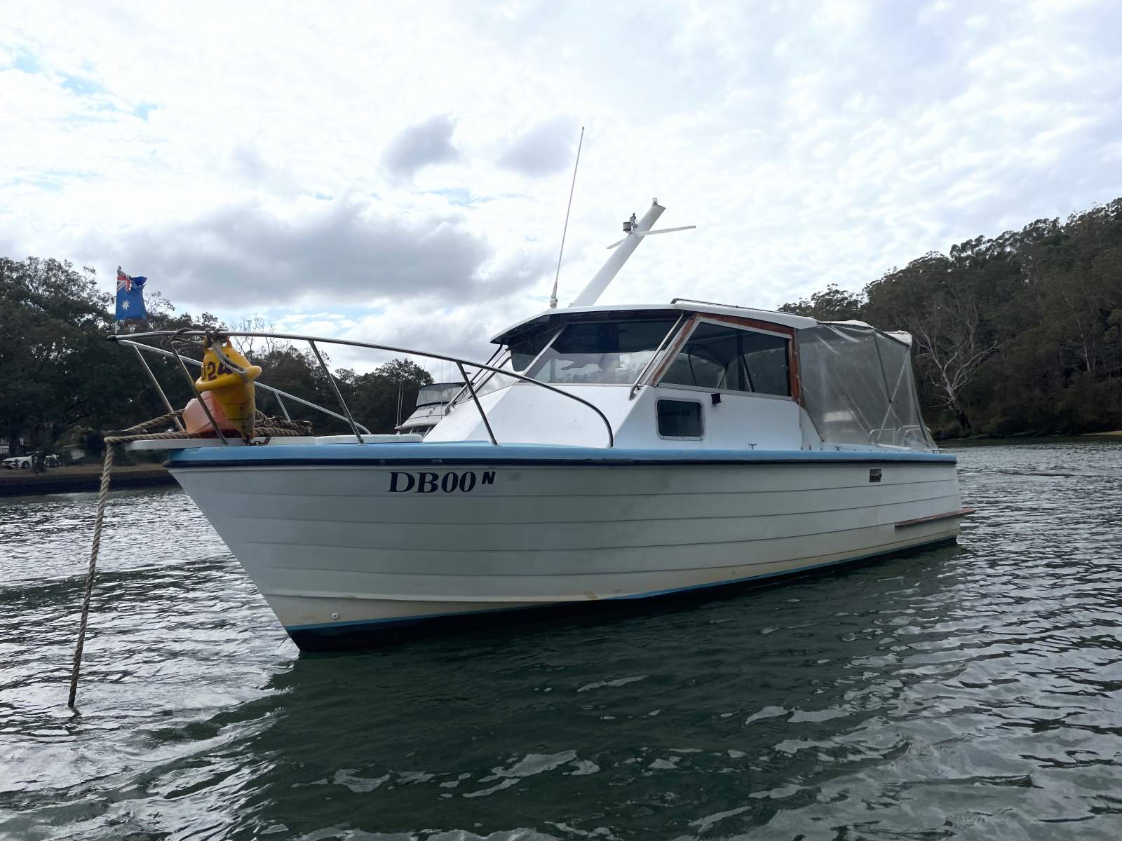 Mariner 26 26' Mariner, 4.2L Volvo Penta