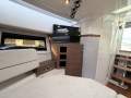 Boston Whaler 365 Conquest