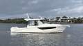 Boston Whaler 365 Conquest