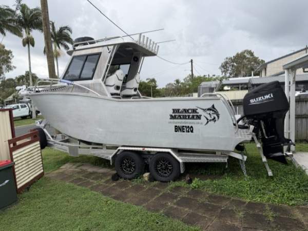 Black Marlin 6500 Platinum Hardtop series, Cuddy Cab