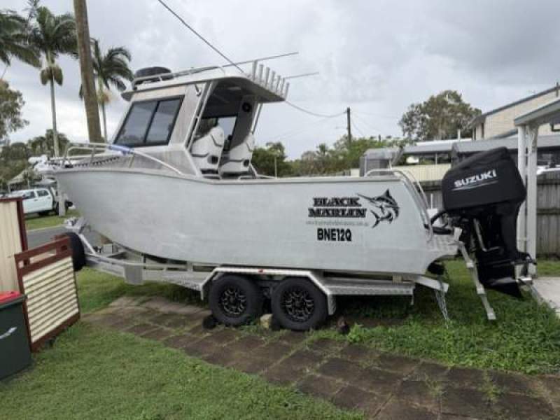 Black Marlin 6500 Platinum Hardtop series, Cuddy Cab
