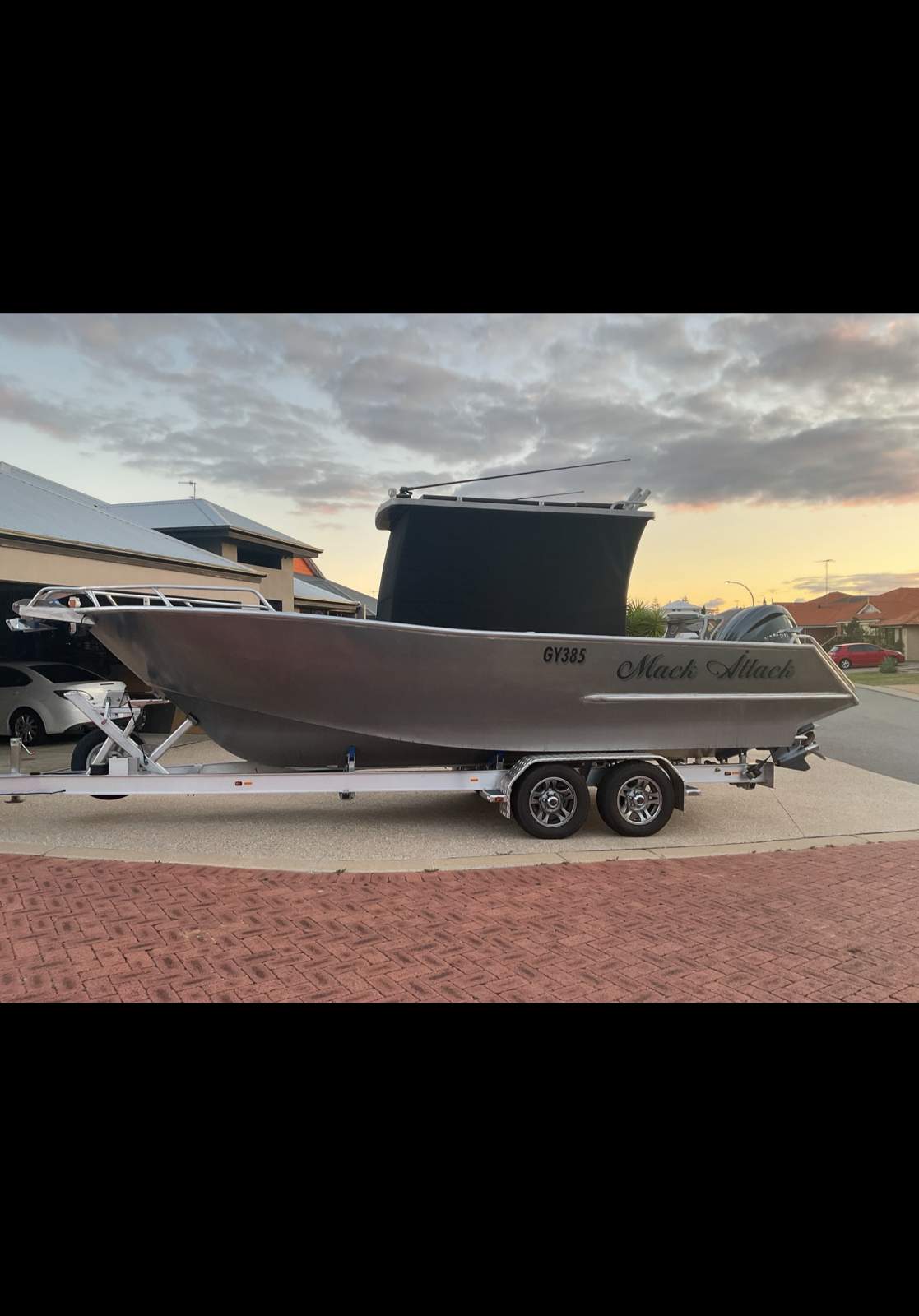 Oceanic Fabrication 6.8 Centre Console
