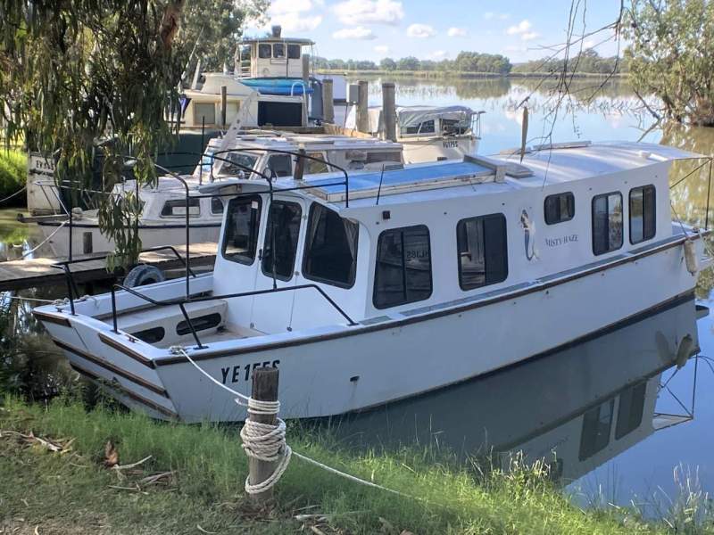 "Misty Haze" One Bed, One Bath, Houseboat, Cruiser