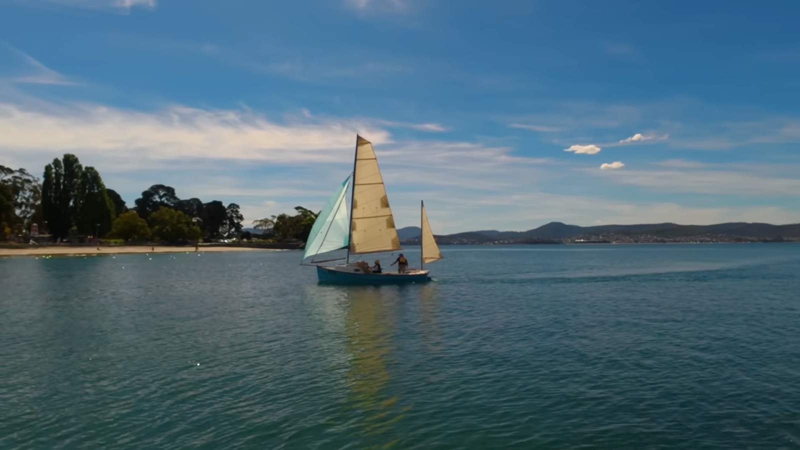 Swallow Yachts BayRaider Expedition