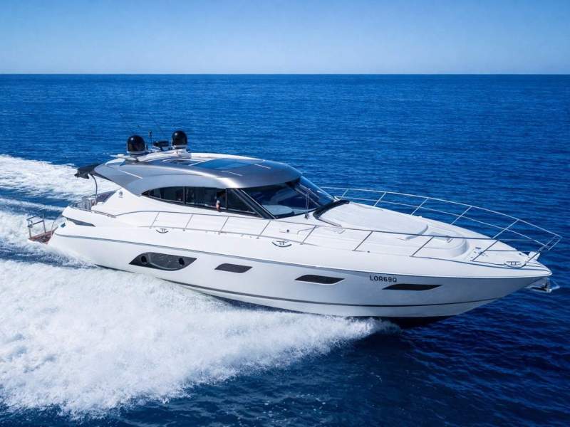 Riviera 6000 Sport Yacht Platinum Edition 2025