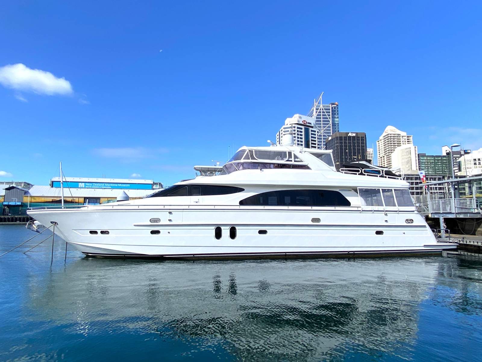 Horizon Yacht E76 Elegance Model (Extended)