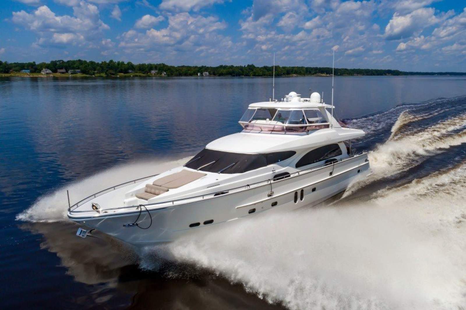 Horizon Yacht E76 Elegance Model (Extended)