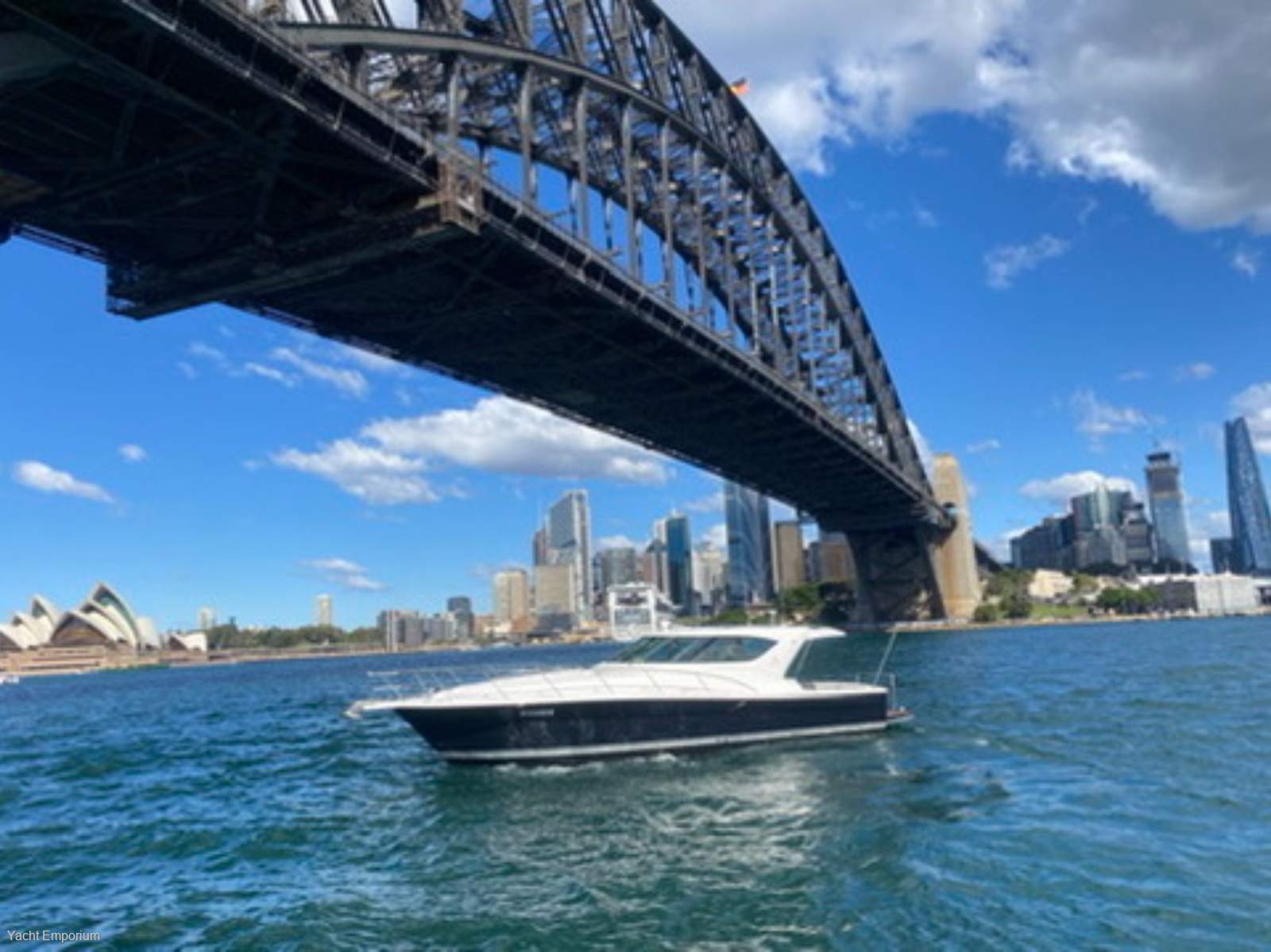 Riviera 4000 Offshore Hardtop Platinum Series