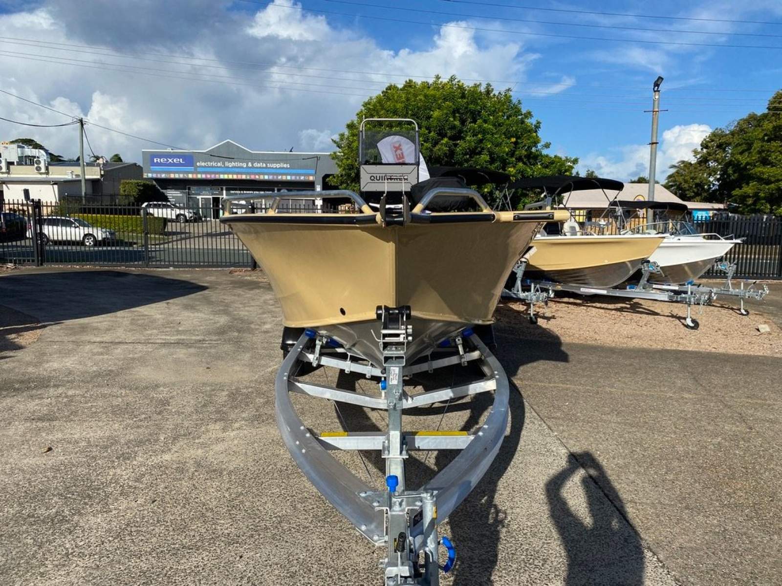Quintrex 610 Territory Legend