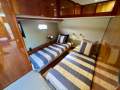 Riviera 5800 Sport Yacht