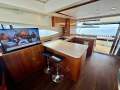 Riviera 5800 Sport Yacht
