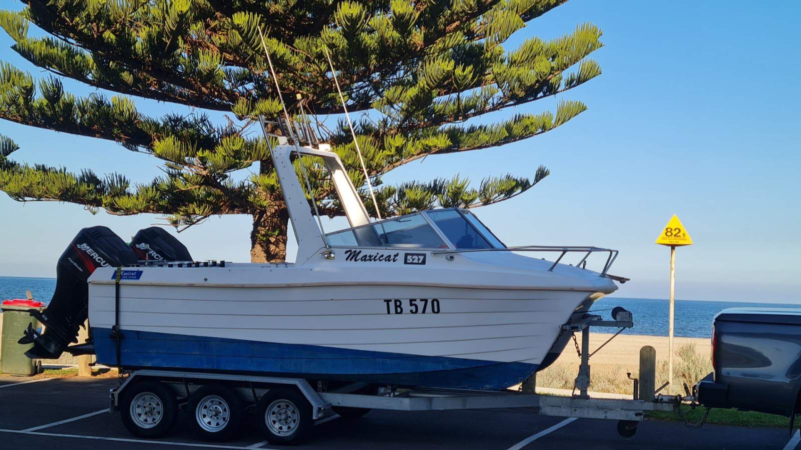 Maxicat 527 Twin 90hp Suzuki 4 stroke outboards