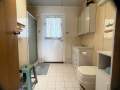 "Undaunted". Large 3 Bed, 1.5 Bath, Houseboat.