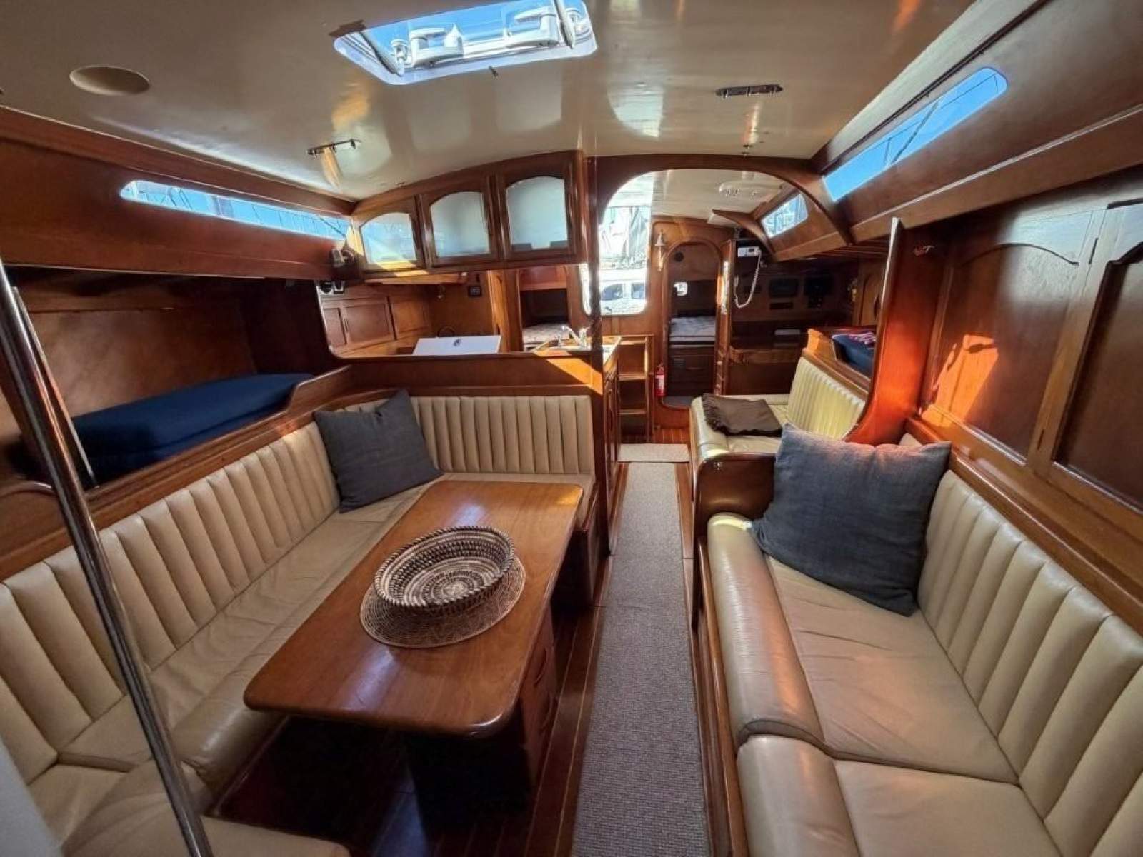 Davidson 46