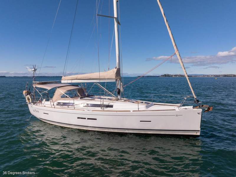 Dufour Grand Large 405