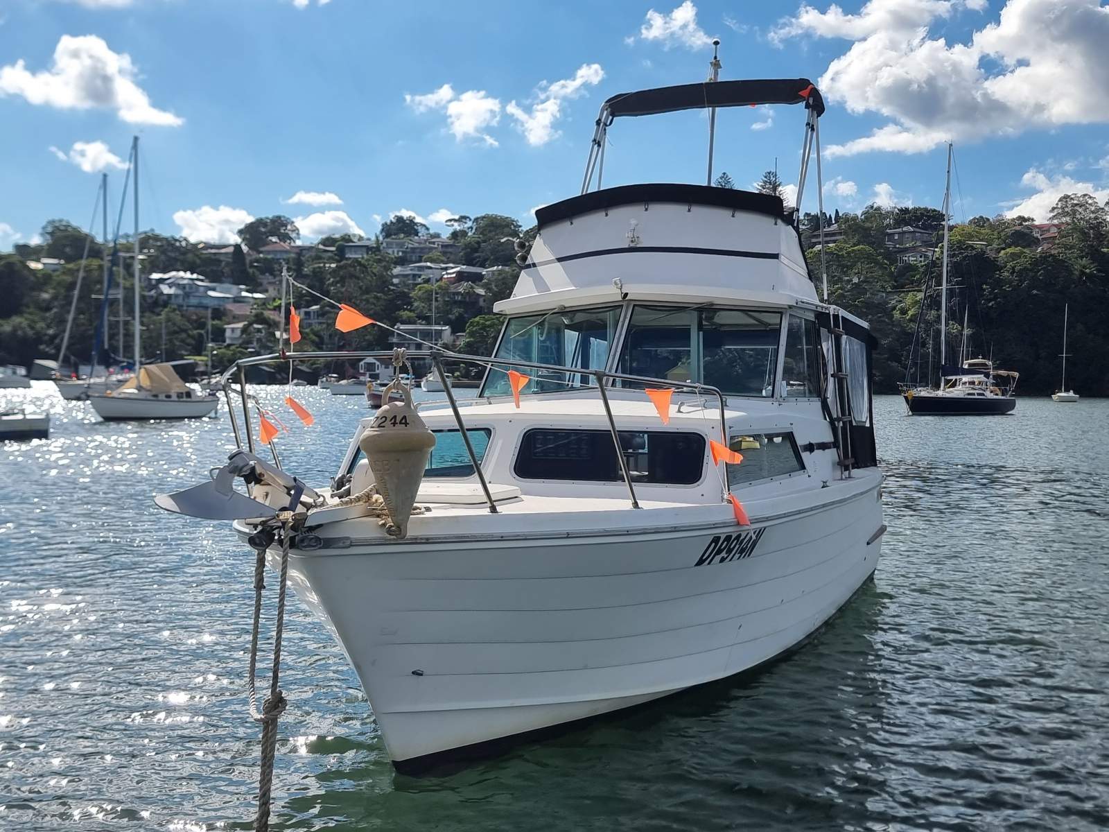 Mariner 26 Pacer Flybridge Cruiser