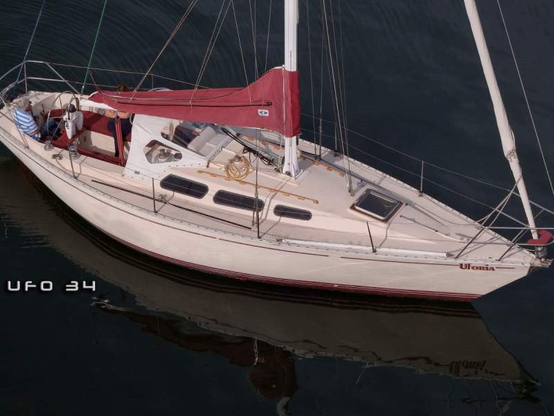 Ufo 34 ~ Classic fast cruiser-racer