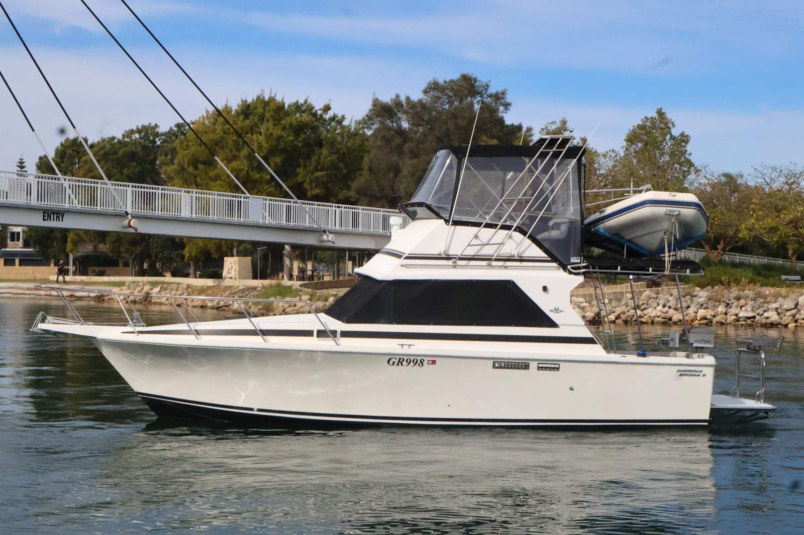 Bertram Caribbean 31 Flybridge Cruiser - Classic Diesel Offshore Performer!