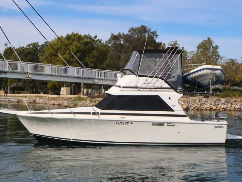 Bertram Caribbean 31 Flybridge Cruiser - Classic Diesel Offshore Performer!