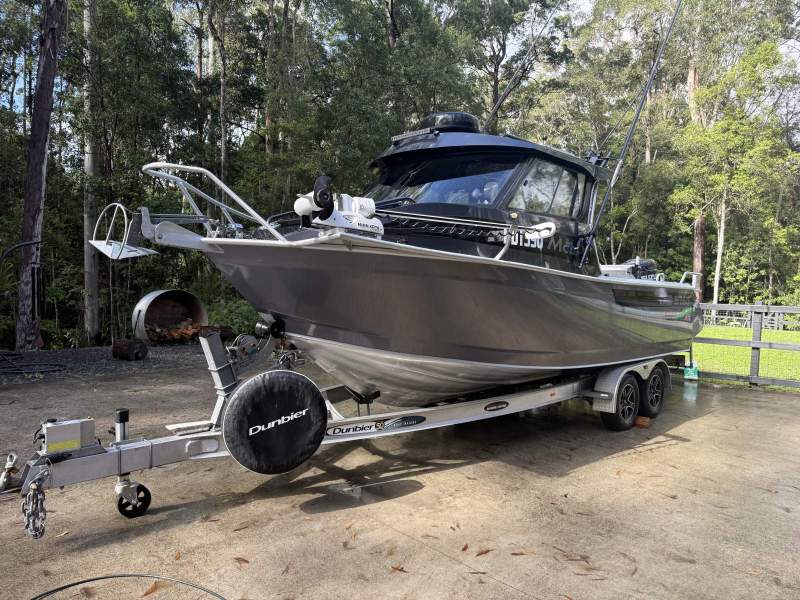 McLay 701 Cruiser Gen2 Hardtop - Enclosed Cabin 2019