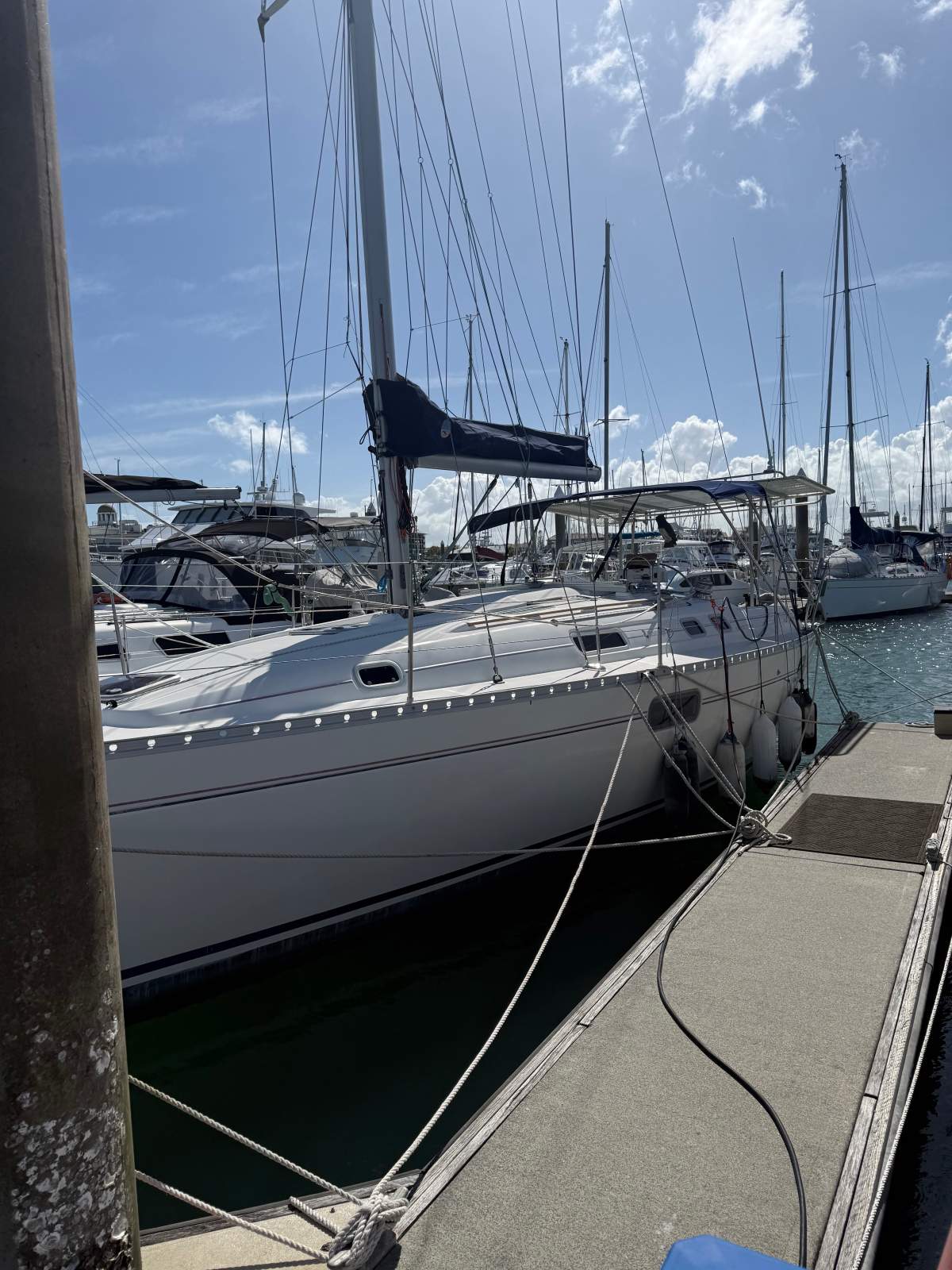 Beneteau Oceanis 351 3 cabin version