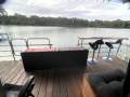 "FLYING TURTLE" Great two bed, one bath, Houseboat