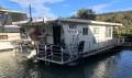 "FLYING TURTLE" Great two bed, one bath, Houseboat