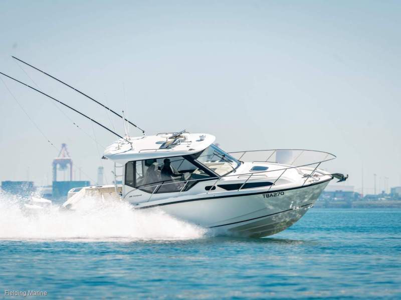 Boston Whaler 325 Conquest (with SeaPen)