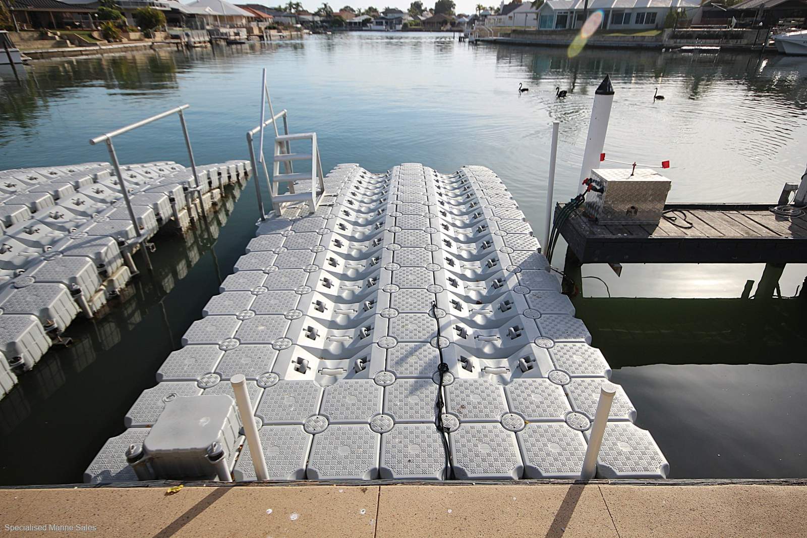 FLOAT DOCK SUIT UP TO 8m