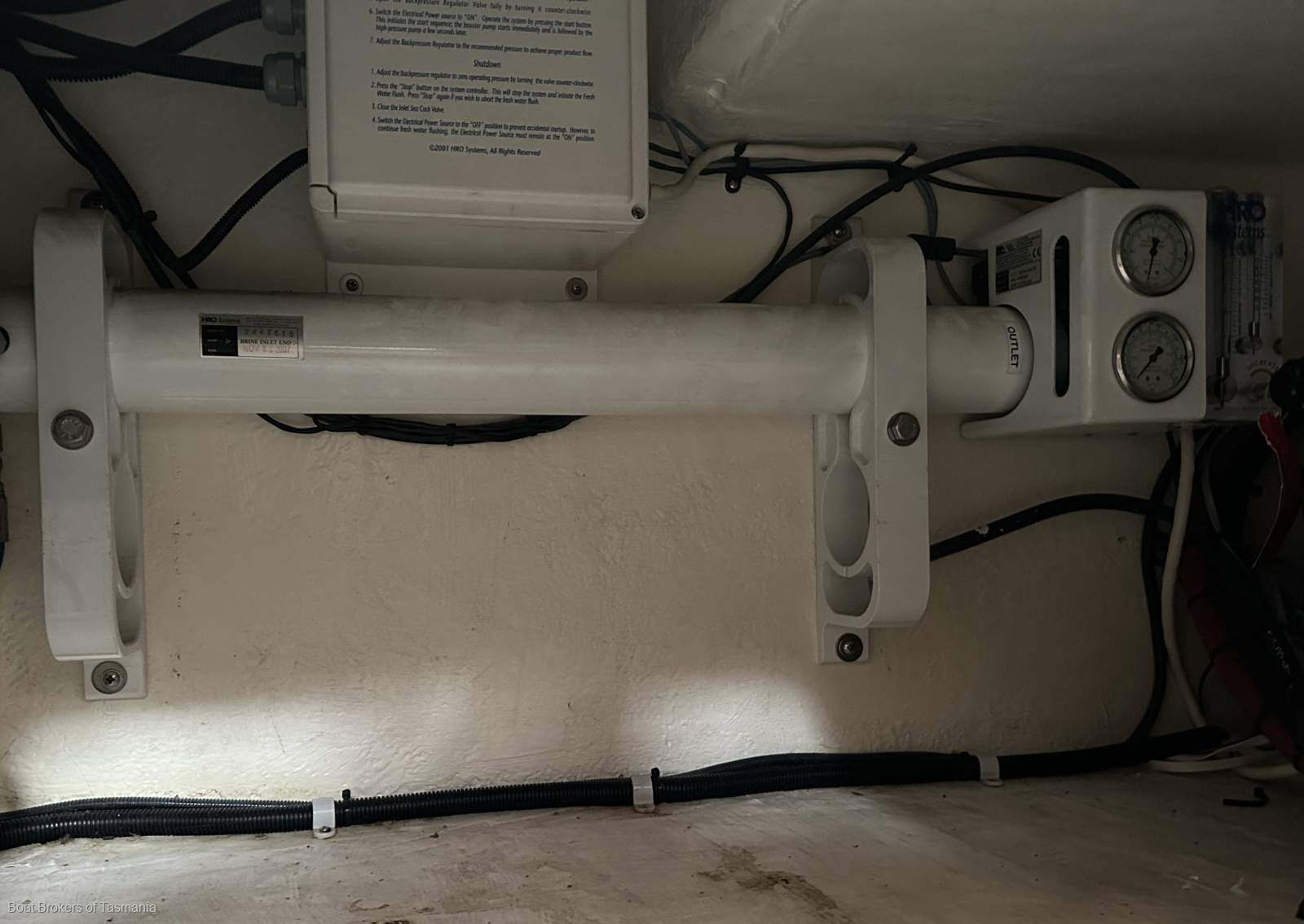 Devil Moon Riviera 37 Platinum with a generator and bowthruster Boat Brokers of Tasmania