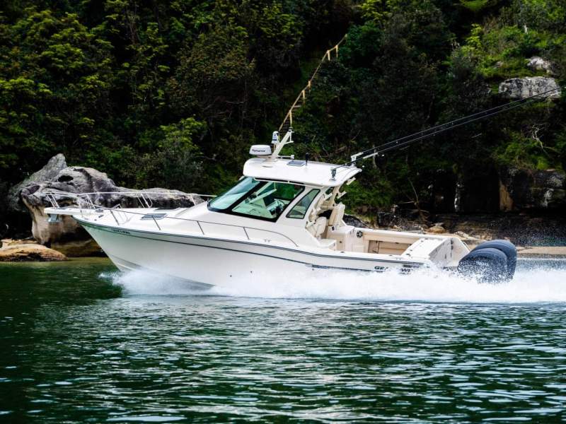 Grady-White Express 330