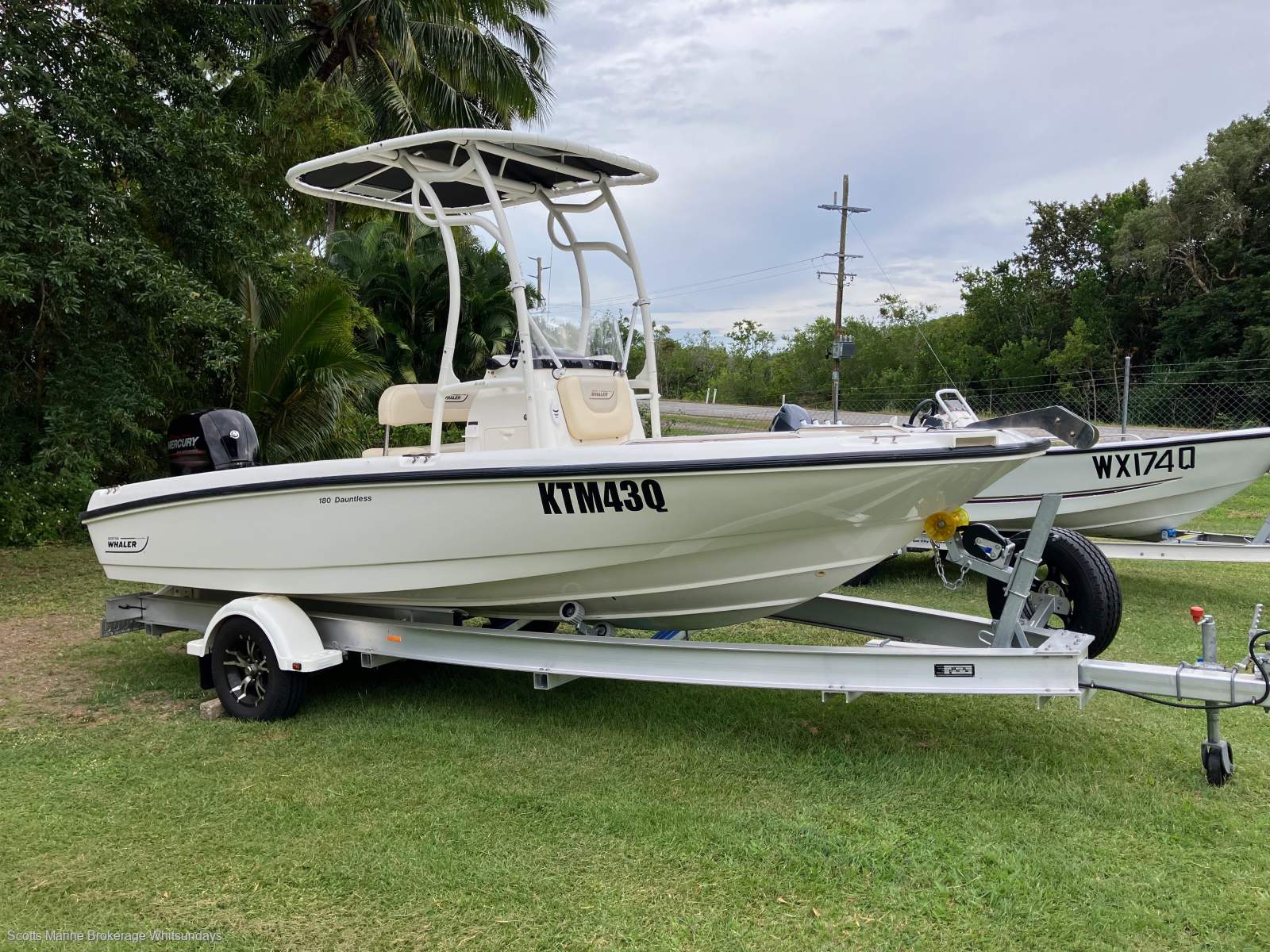 Boston Whaler 180 Dauntless