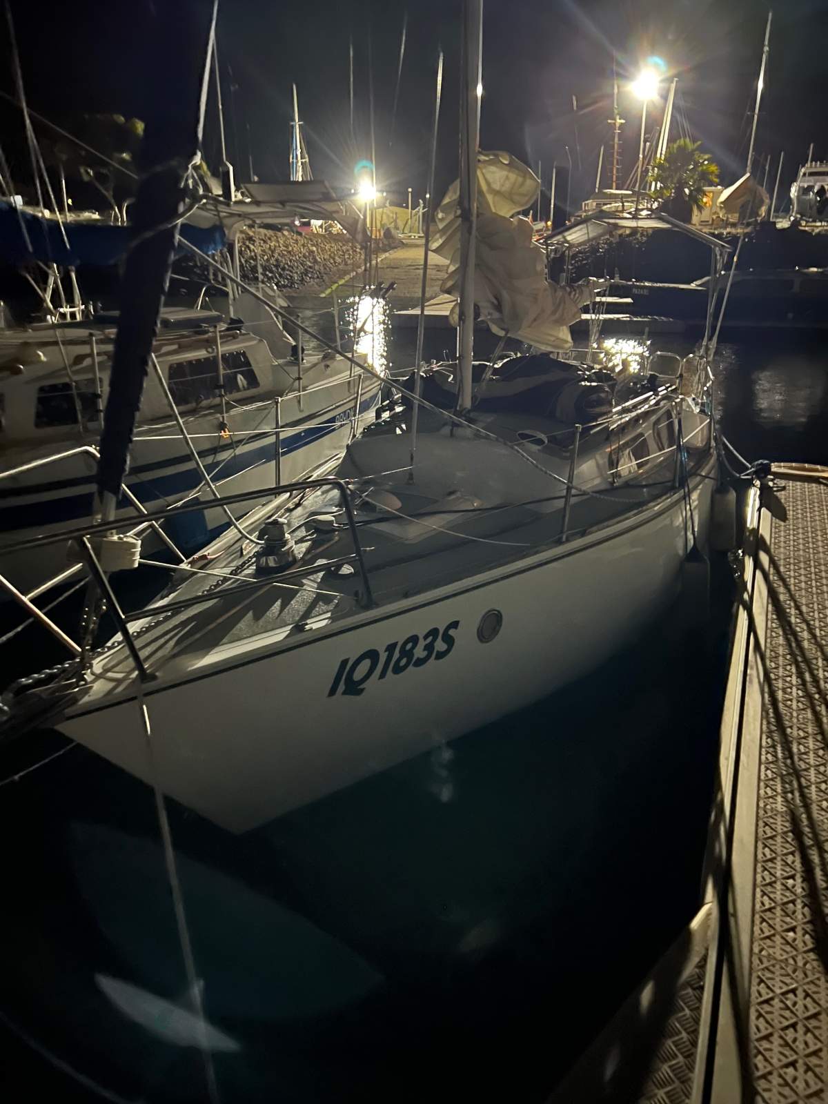 Austral 24