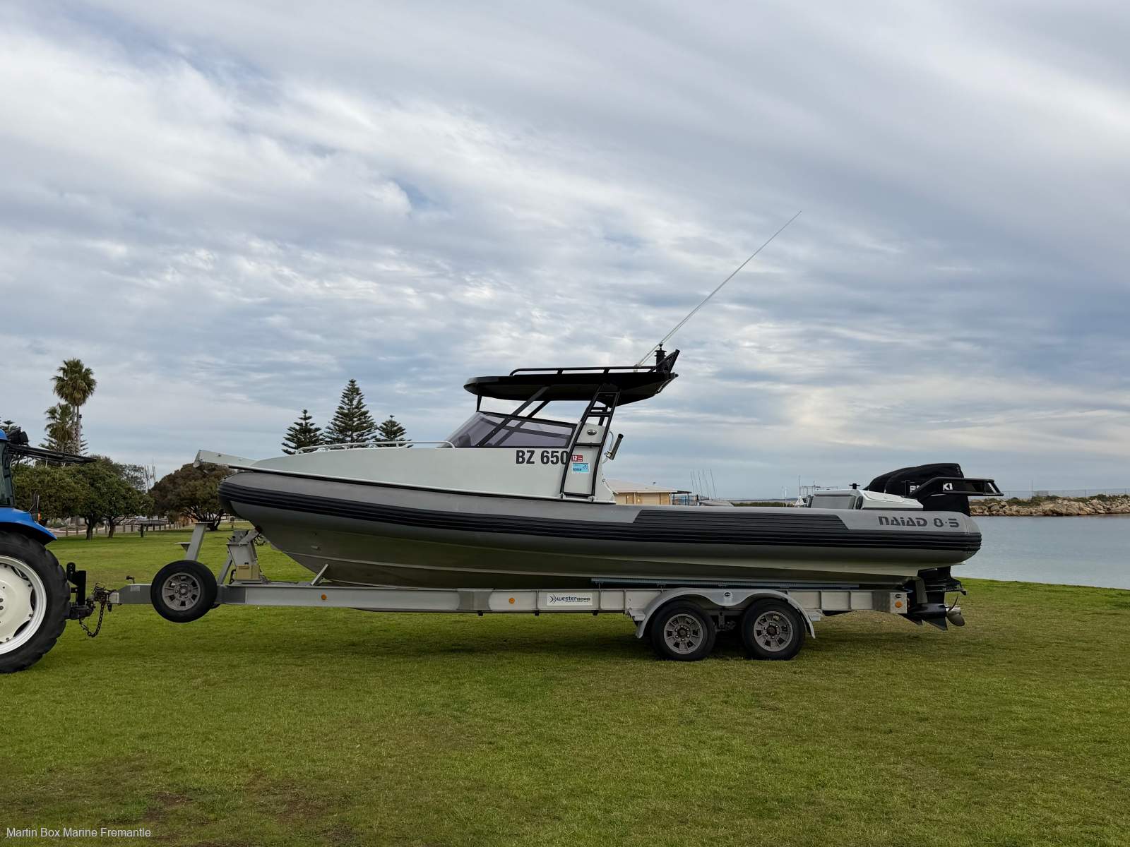 Naiad 8.5 RIB With Twin 2015 Suzuki 250Hp and Trailer