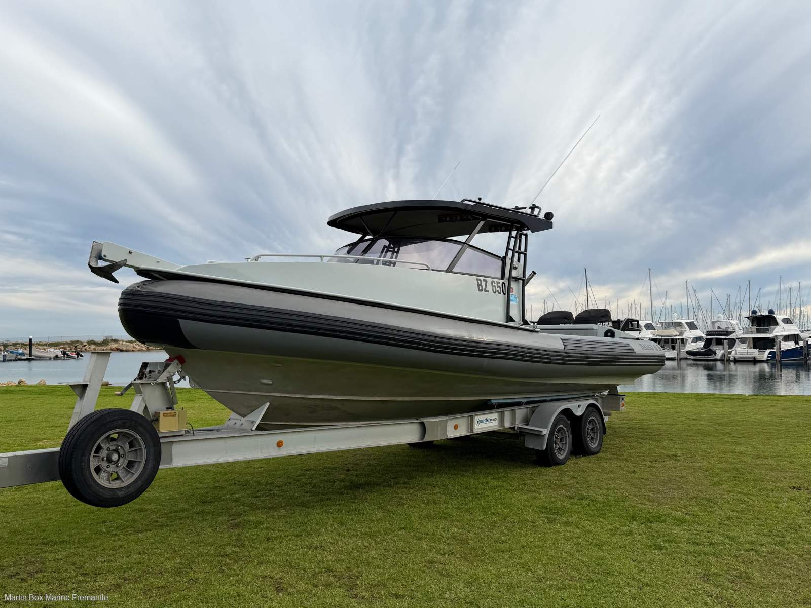 Naiad 8.5 RIB With Twin 2015 Suzuki 250Hp and Trailer
