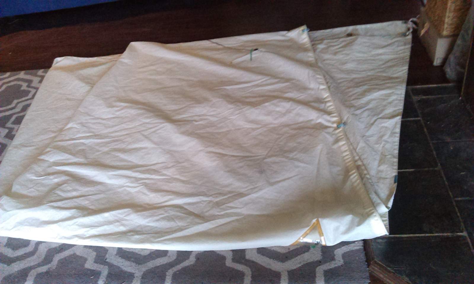 Sailboat yacht genoa sail can post