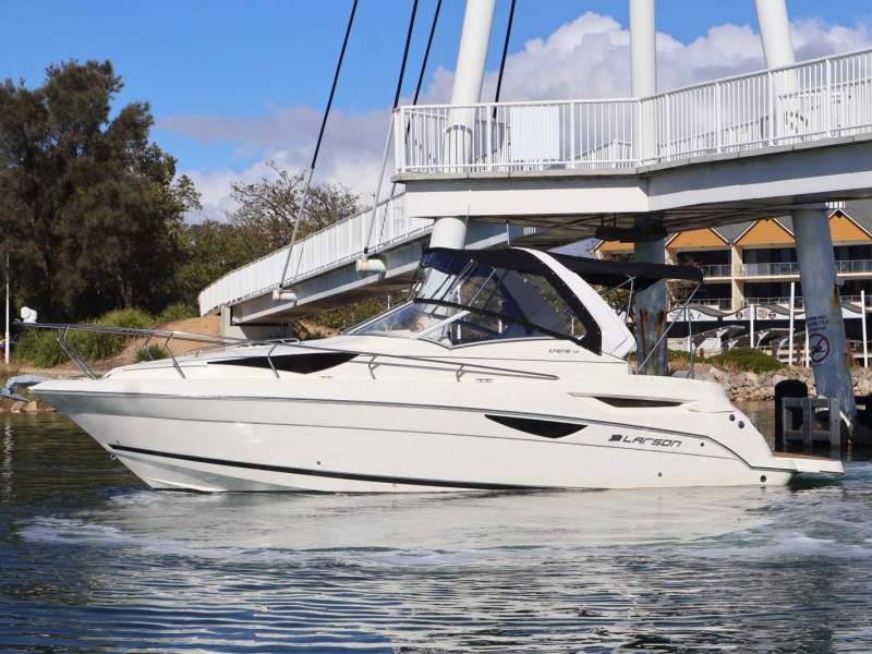 Larson Cabrio 285