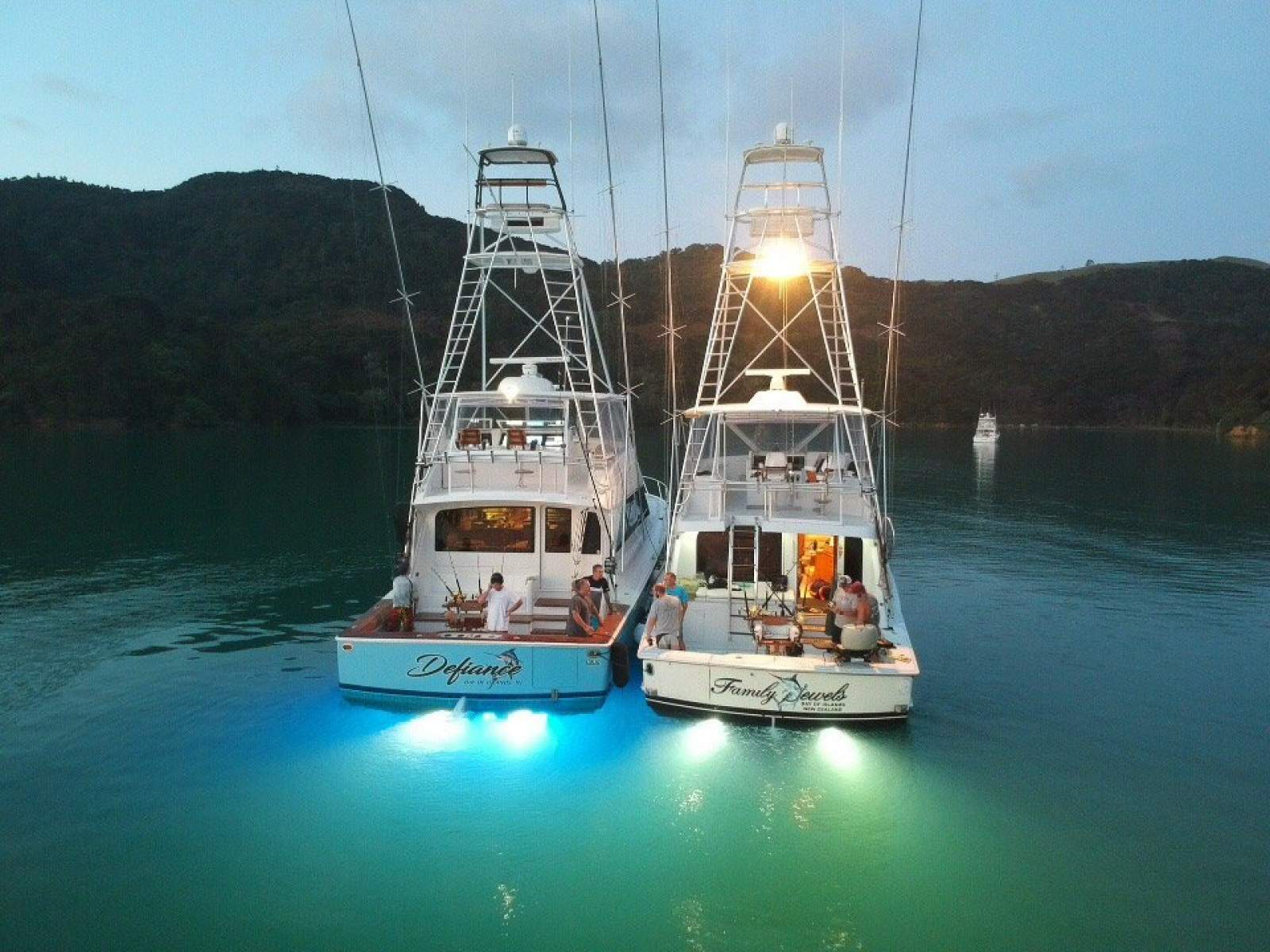 Hatteras 60 Convertible Sport