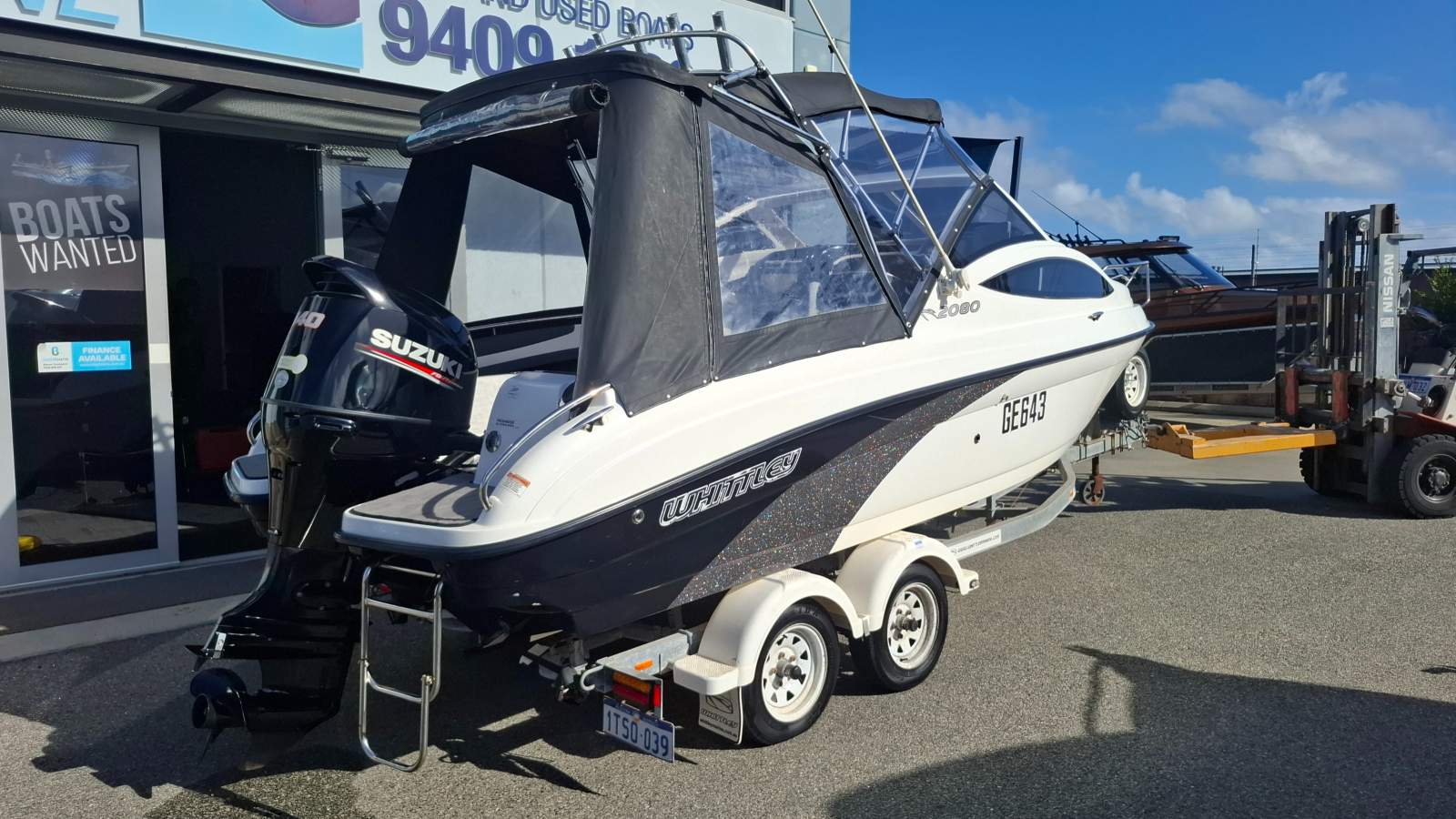 Whittley CR 2600 OB With Suzuki 140HP 4-Stroke (Freshly serviced)