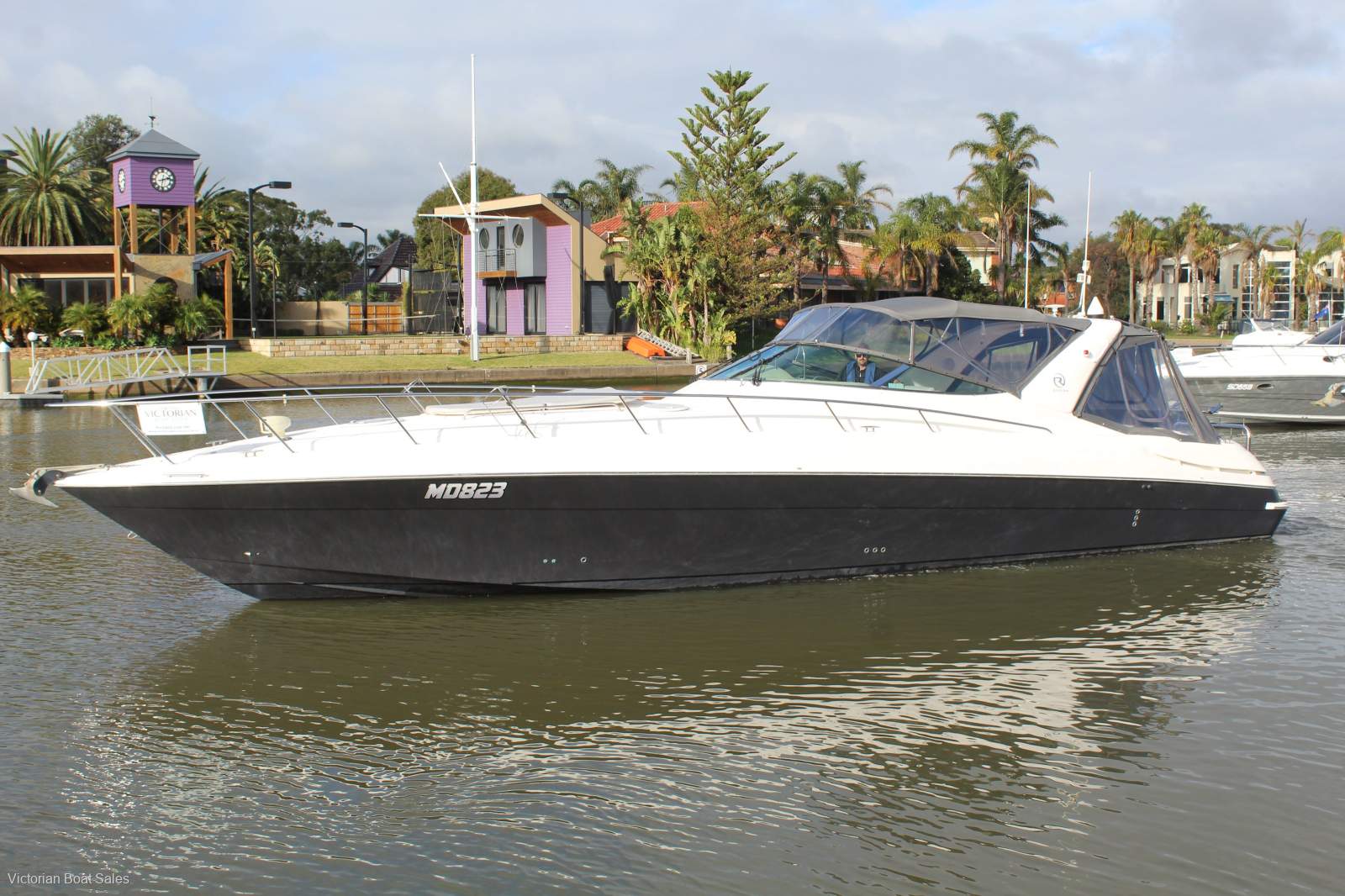Riviera M430 Sports Cruiser