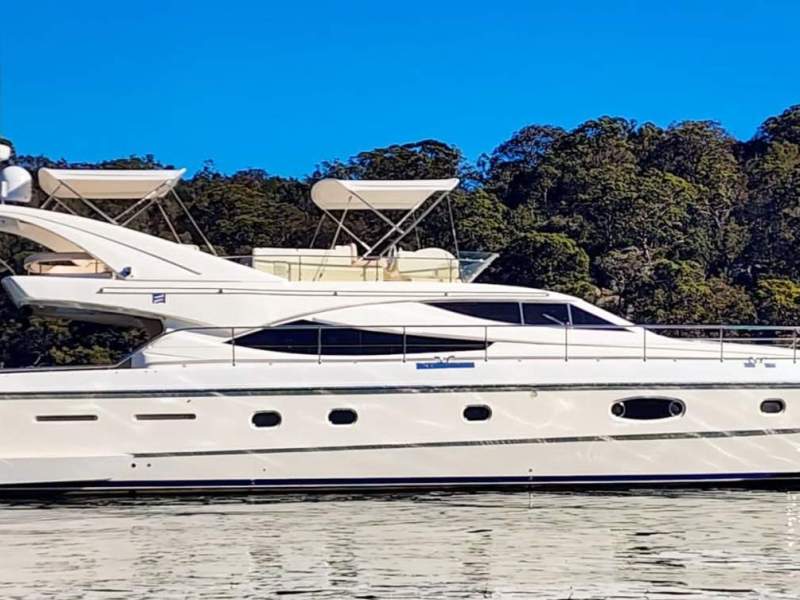 Ferretti 620 Motor Yacht
