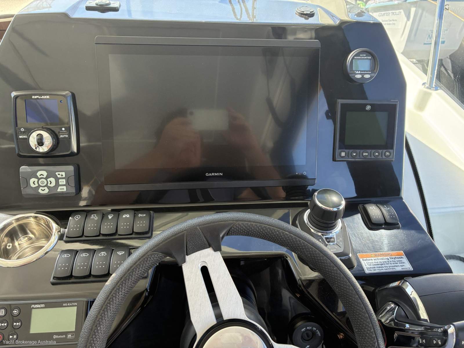 Beneteau Antares 11 Flybridge