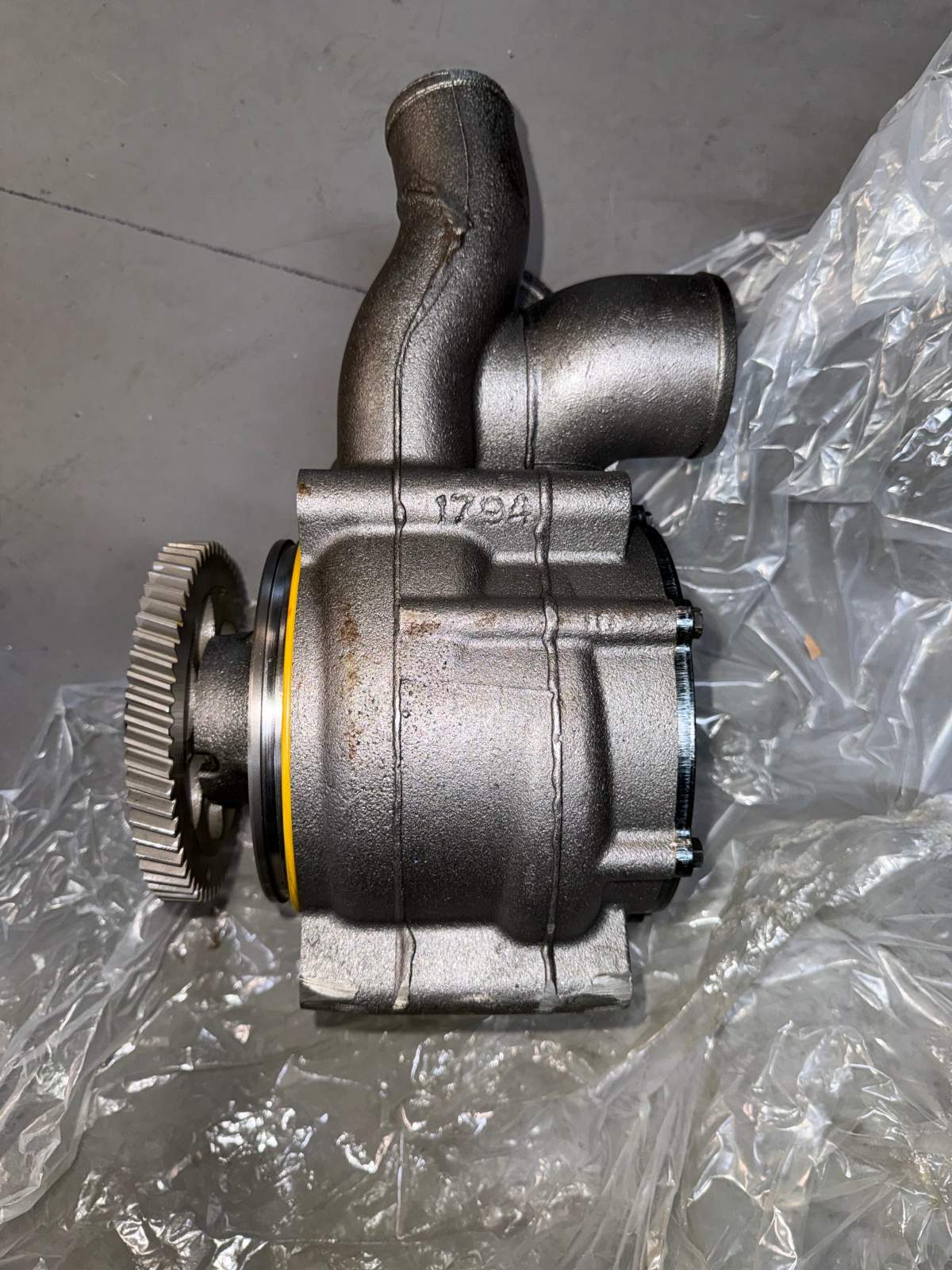 MTU/60 series coolant pump