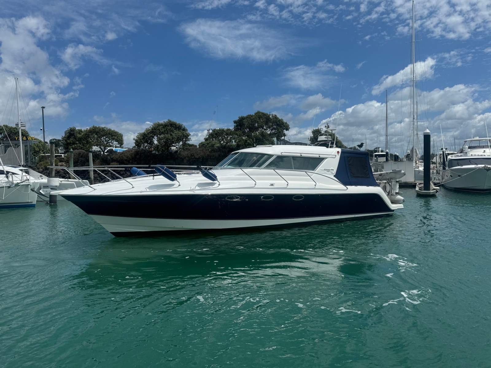 Genesis 400 Targa Sport Cruiser
