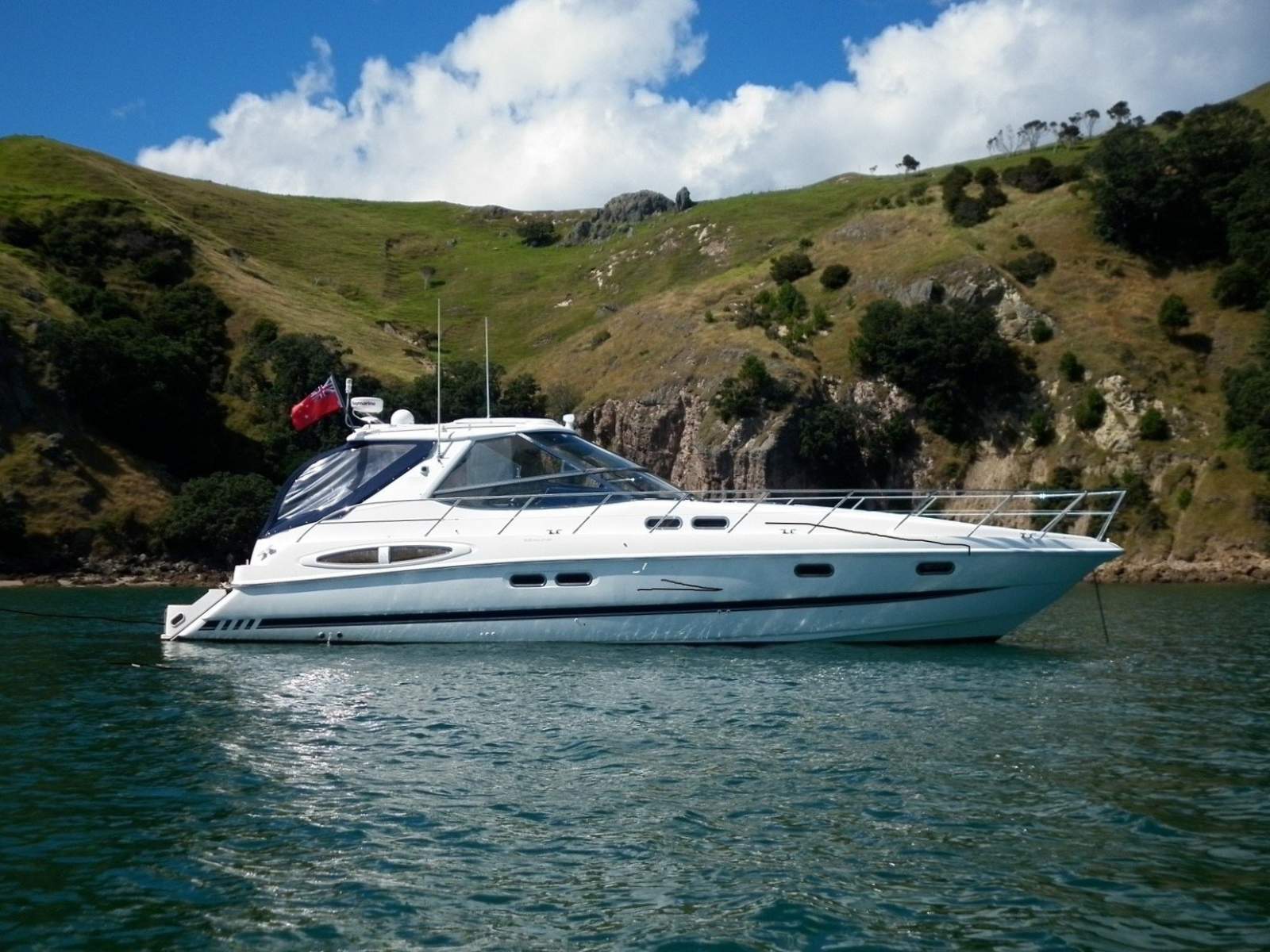 Sealine S48 Sport Yacht