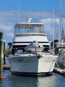 Riviera 43 Flybridge