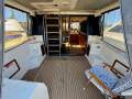 Markline 1100 Flybridge Cruiser