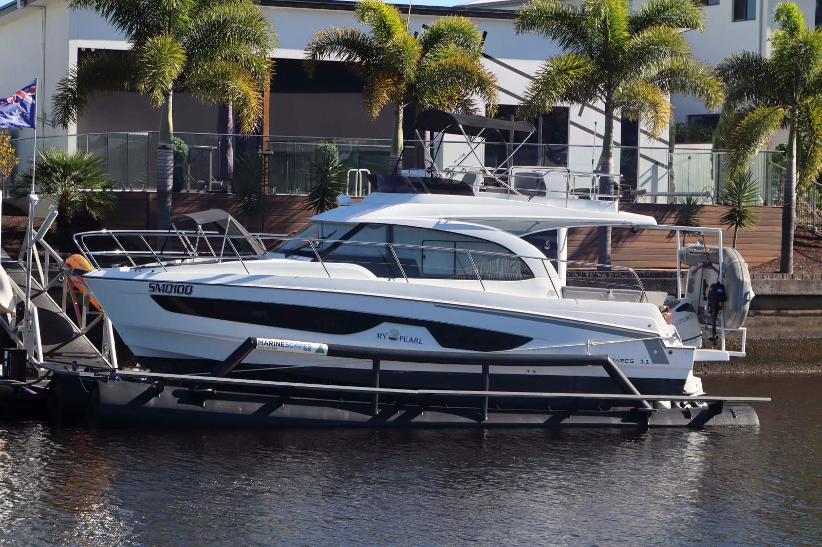 Beneteau Antares 11 Flybridge