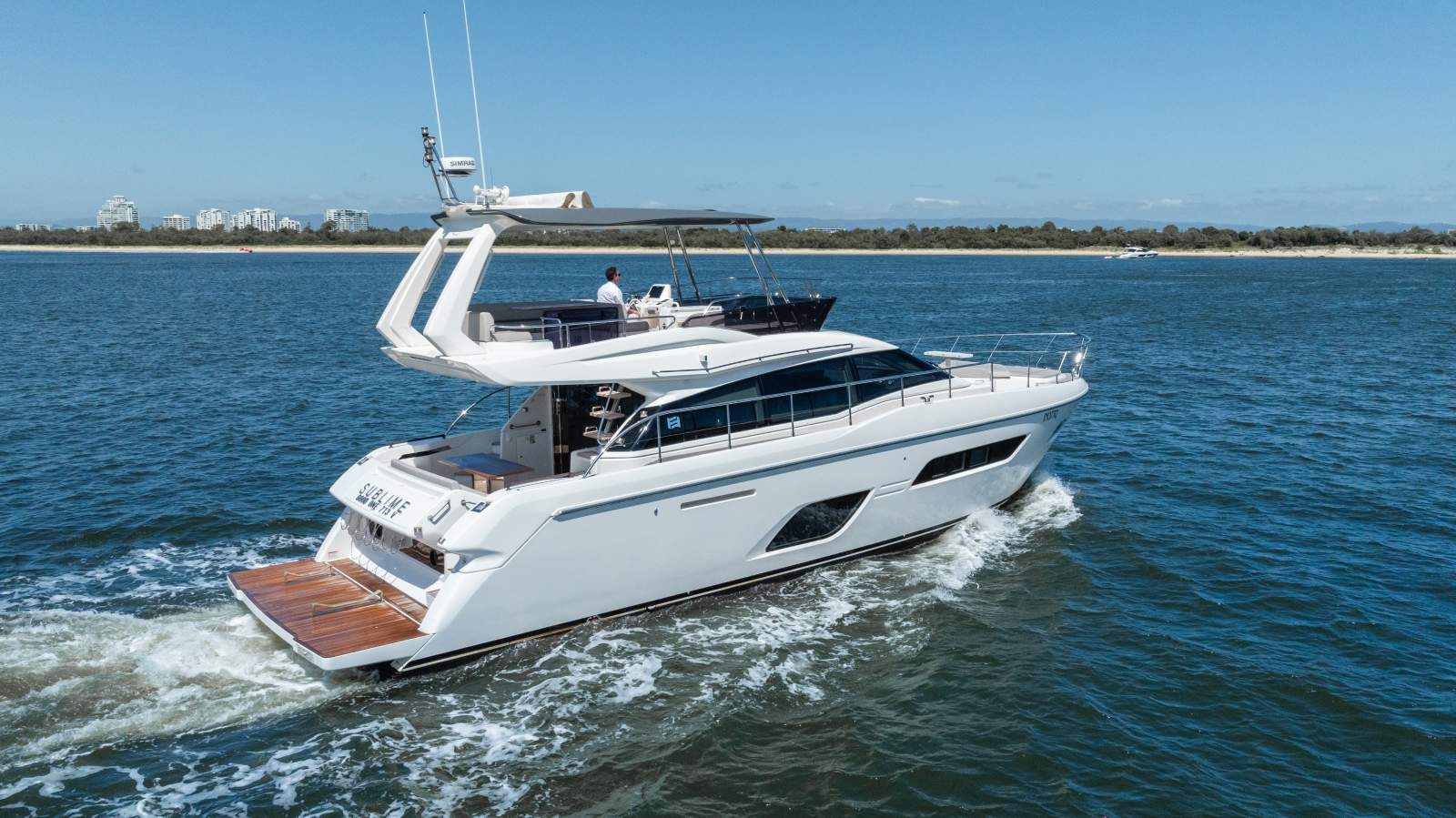 Ferretti 550