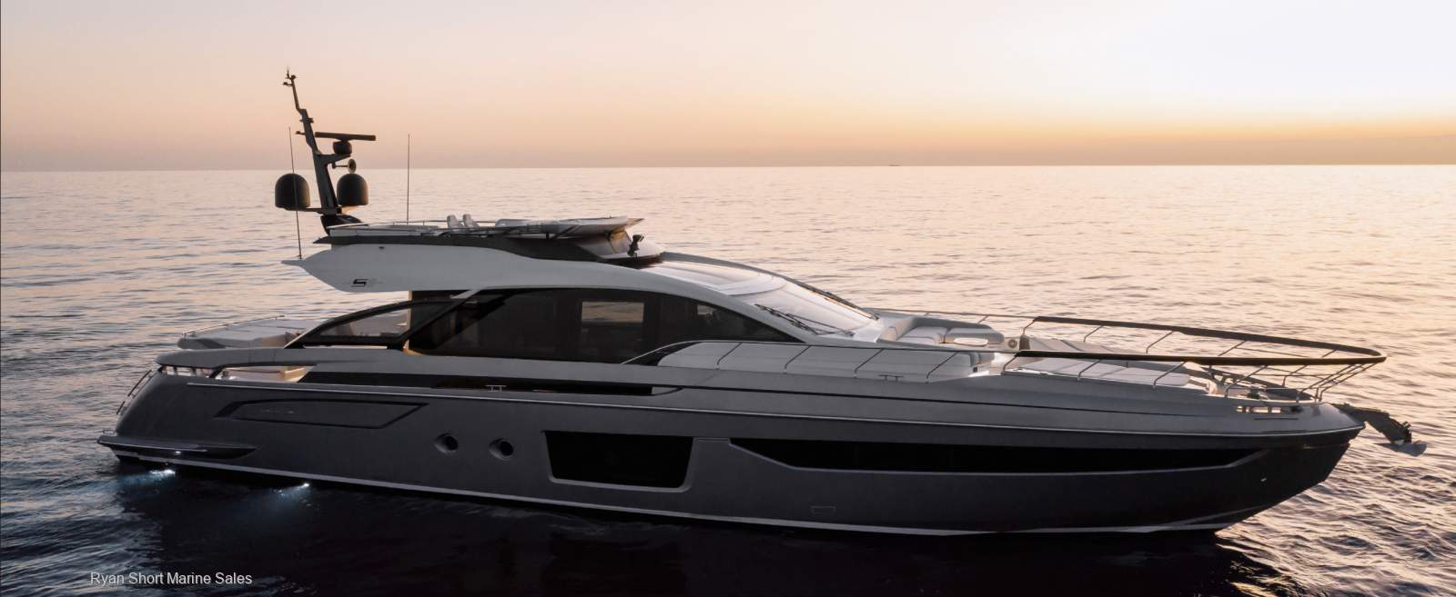 Azimut S8